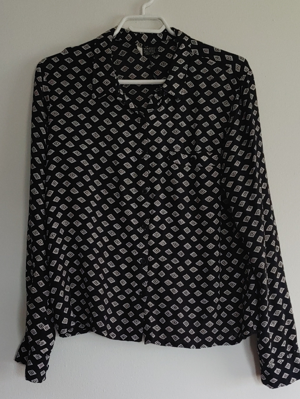Volcom Geometric Button Down Blouse Black And White. Size S